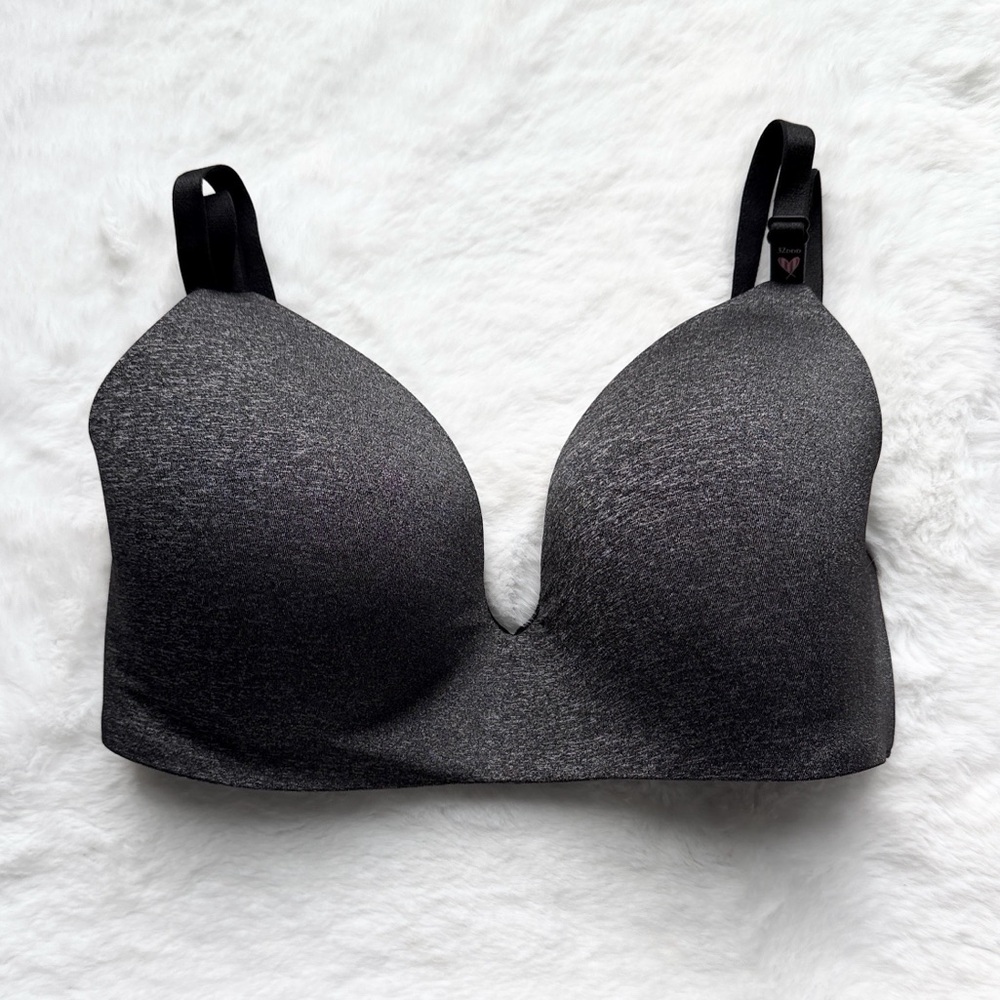 NWT Victorias Secret T-Shirt Lightly Lined Wireless Bra Grey Black size 32DDD